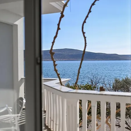 Apartment Martom 1 *