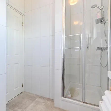 Apartment Martom 1 Seline