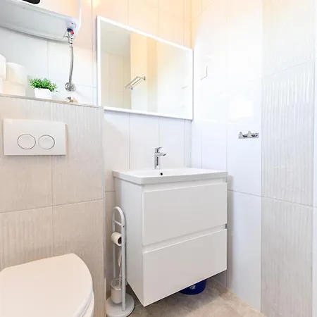 Apartamento Martom 1 Seline