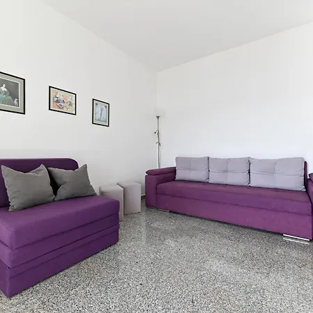 Martom 1 Apartment *