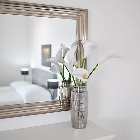 Martom 1 Apartment