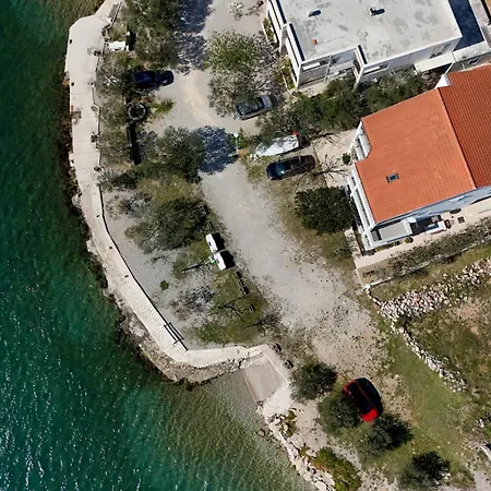 Apartment Martom 1 *