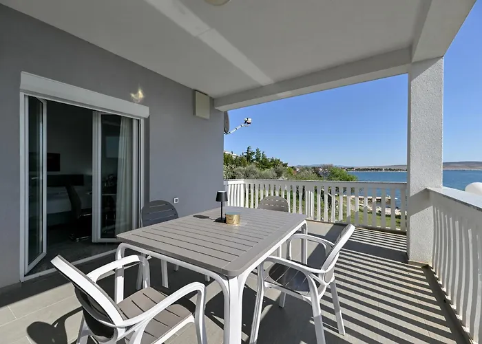 Apartamento Martom 1 *