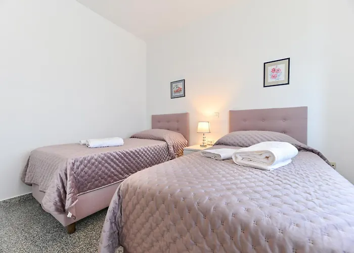 Apartamento Martom 1 *