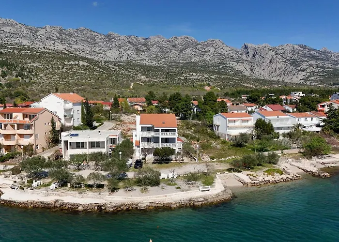 Martom 1